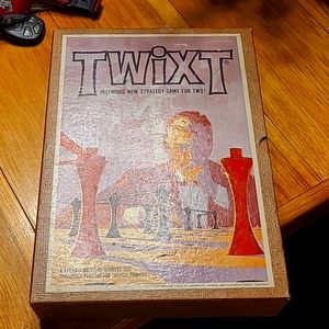Twixt Board Game [1962]
